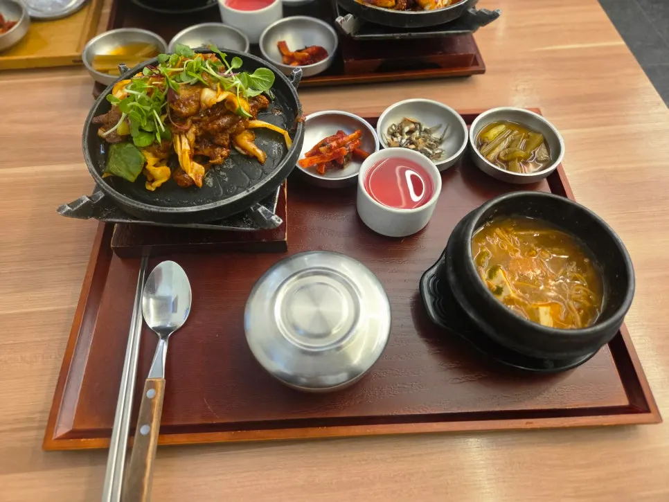 후라이팬에 직접 구운 계란후라이
