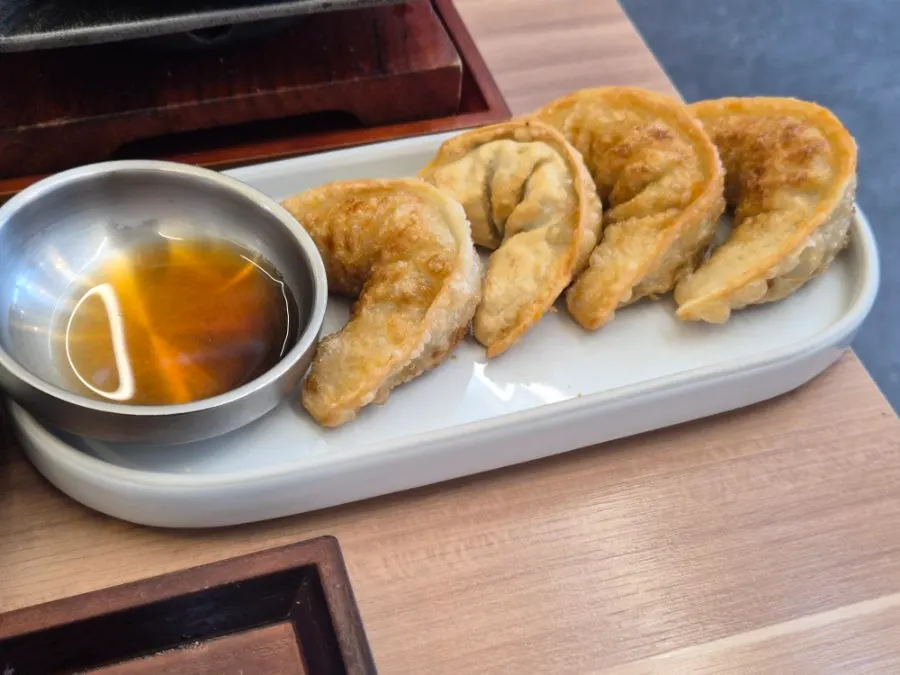 Tasting portion of nuruk-aged sweet and sour pork
