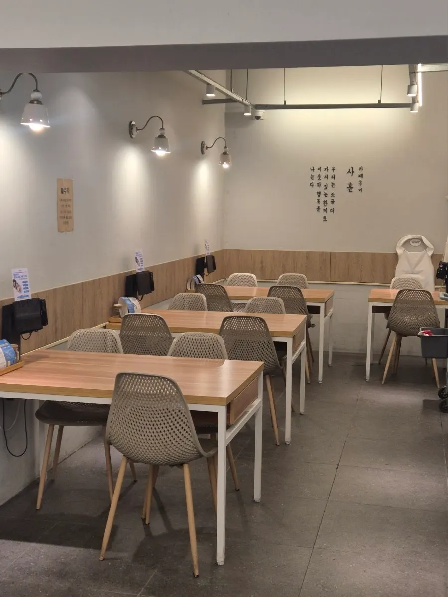 Cozy, clean dining hall at Cafe Dong-i Sicheol