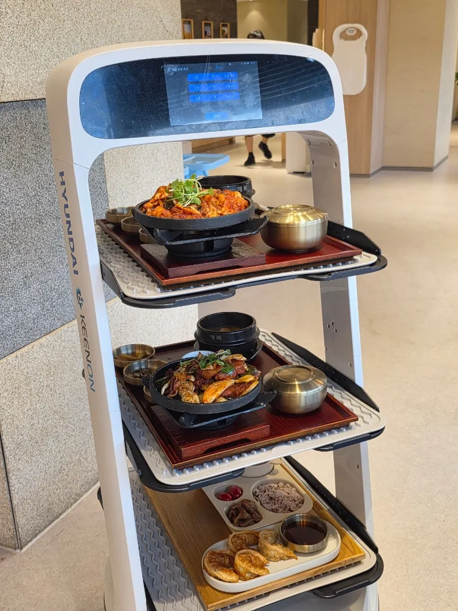 카페동이 영남대아트센터점 메뉴 안내판
