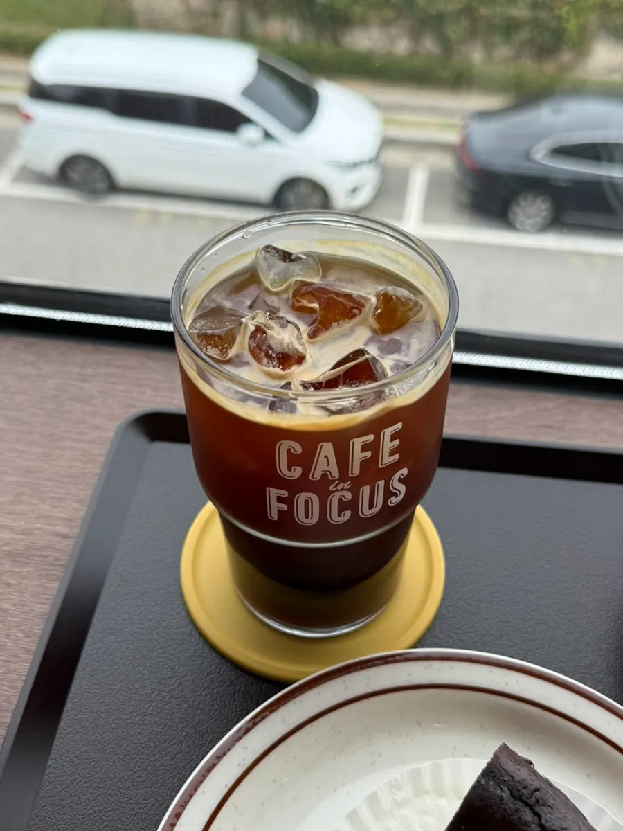 A glass of iced americano at Caffeine Focus