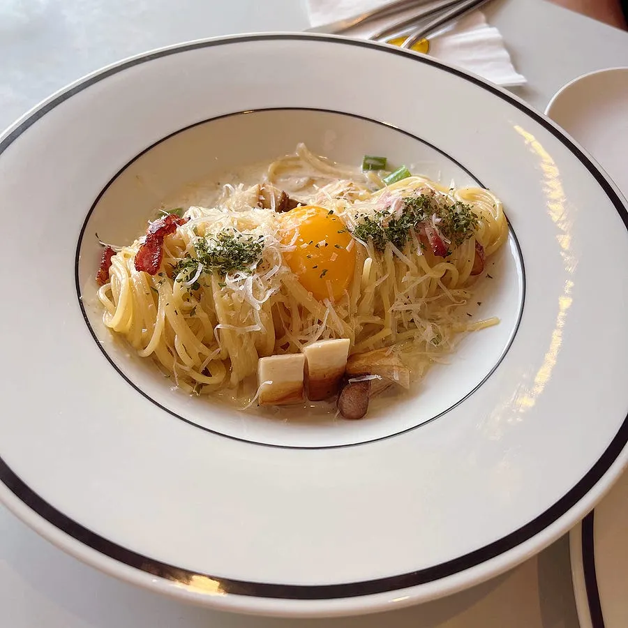Green onion cream pasta and French toast served together