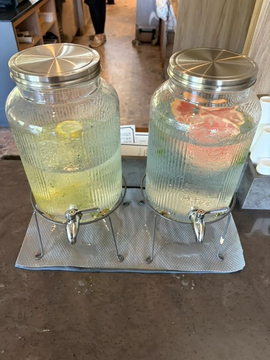 Bread-warming oven and lemon and grapefruit water self-bar