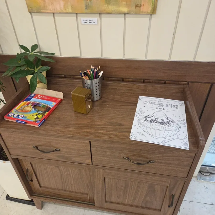 Picture books and coloring materials for kids