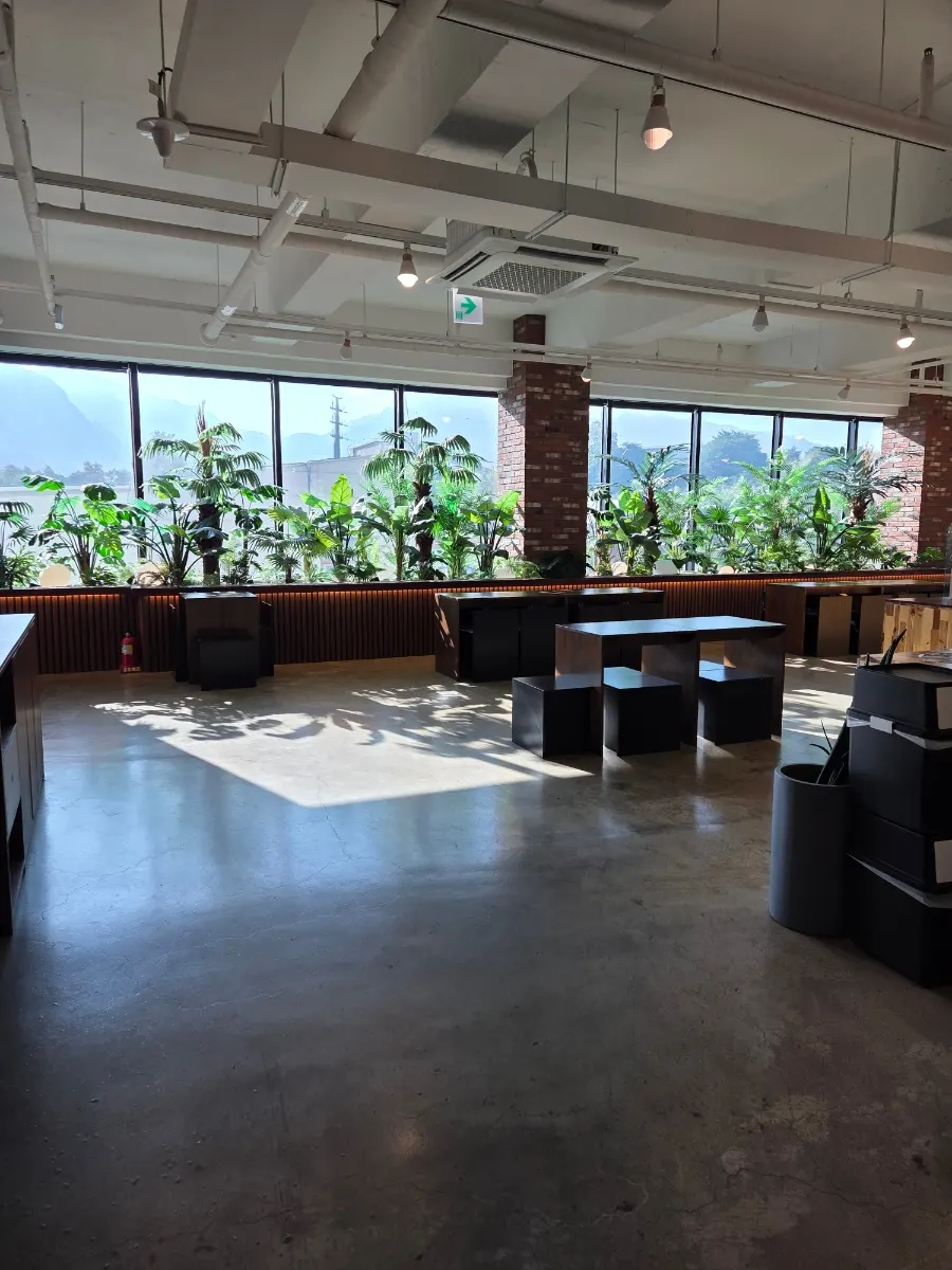 Spaciously arranged tables on Cafe Neorae's 2nd floor