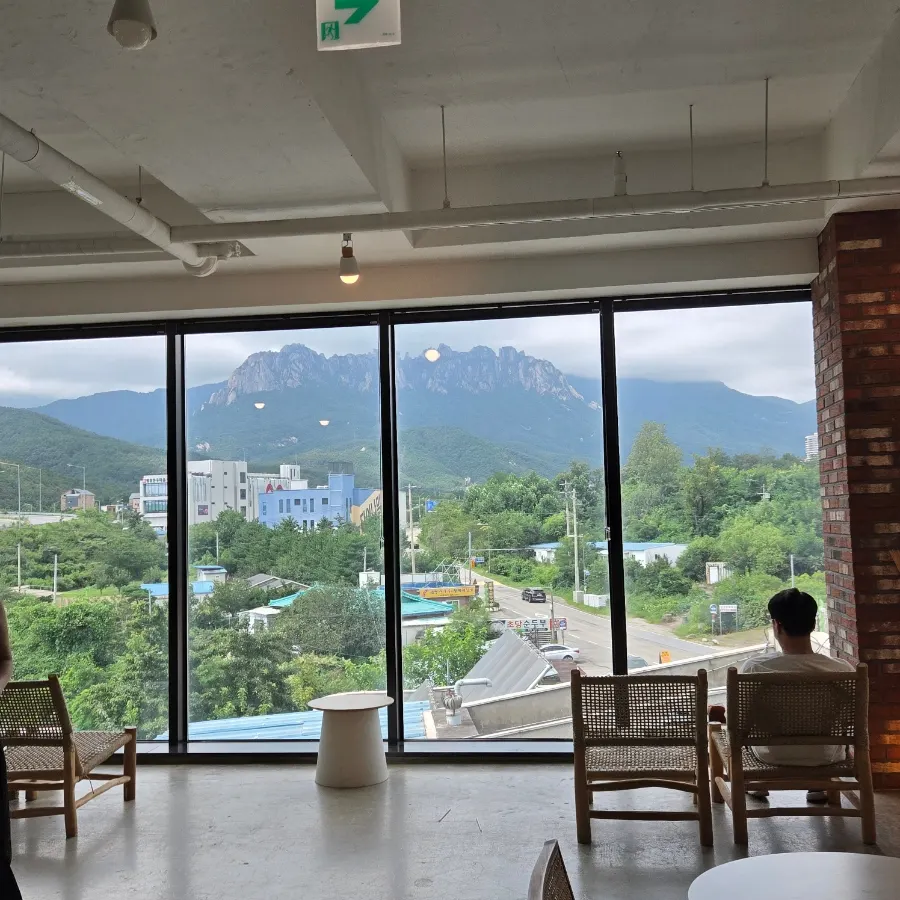 Mountain view from a 3rd-floor window seat at Cafe Neorae