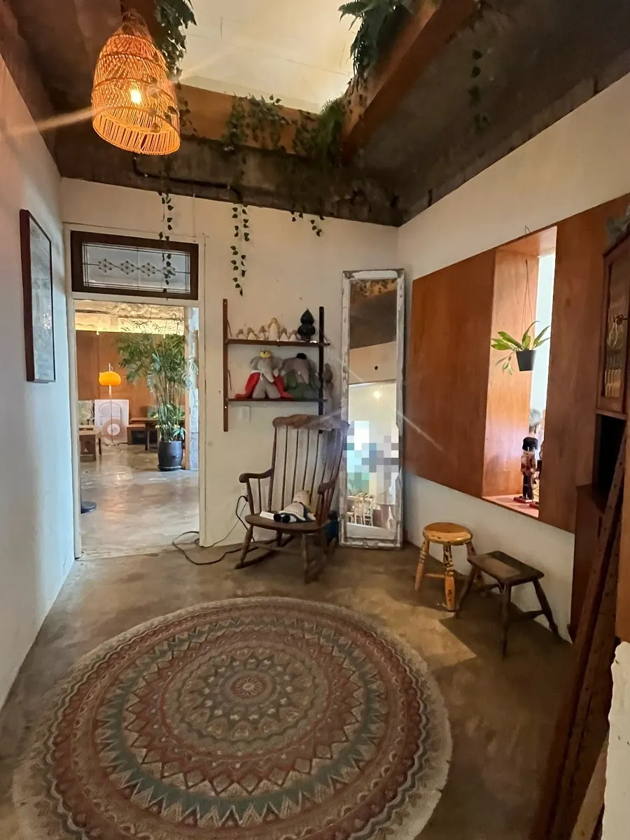 Passage leading to the inner section of Café Buajang