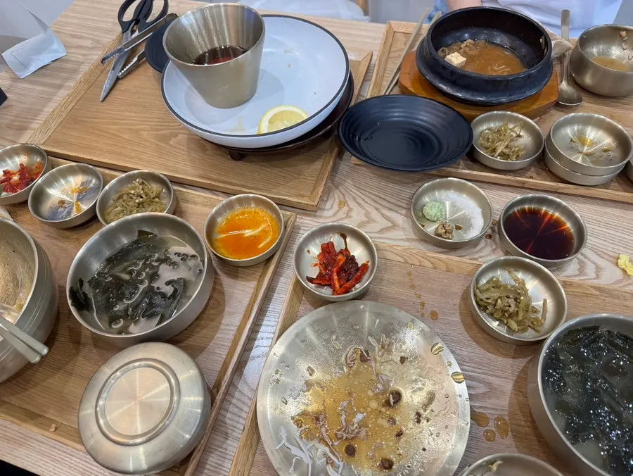 다 먹고 비운 한정식 상차림