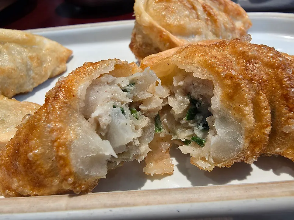 Fried mandu on a plate