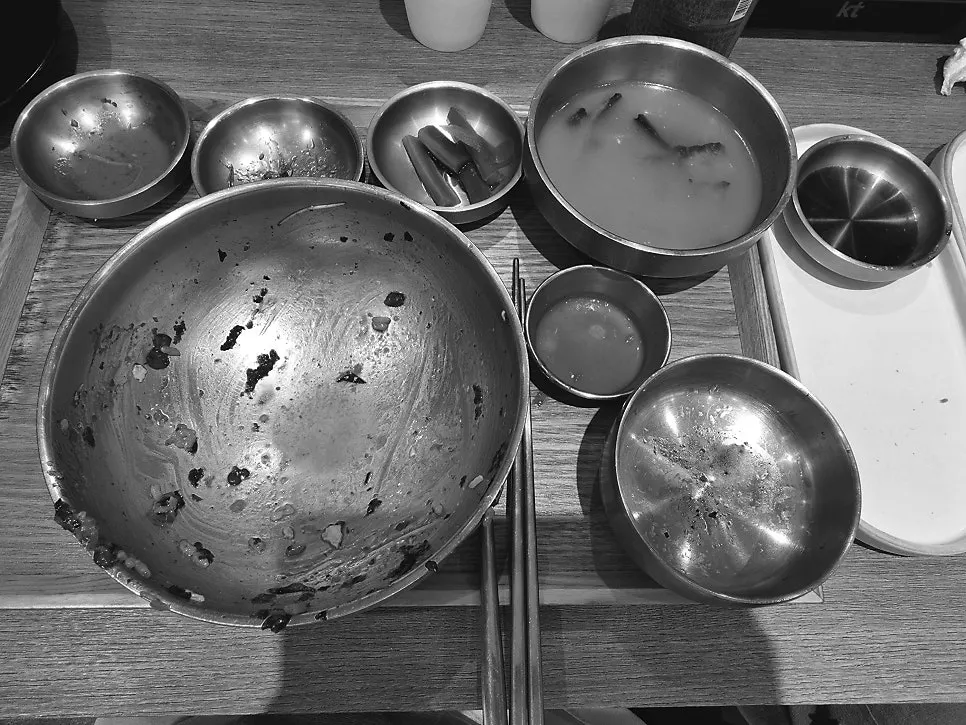 Empty bowls after finishing the meal