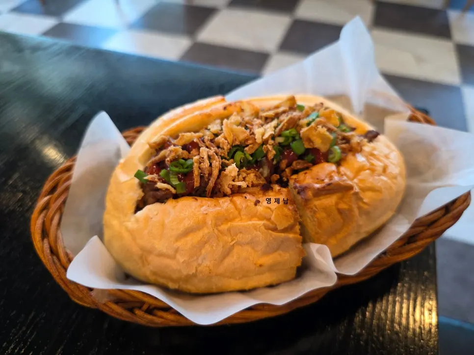 Banh mi sandwich cut in half