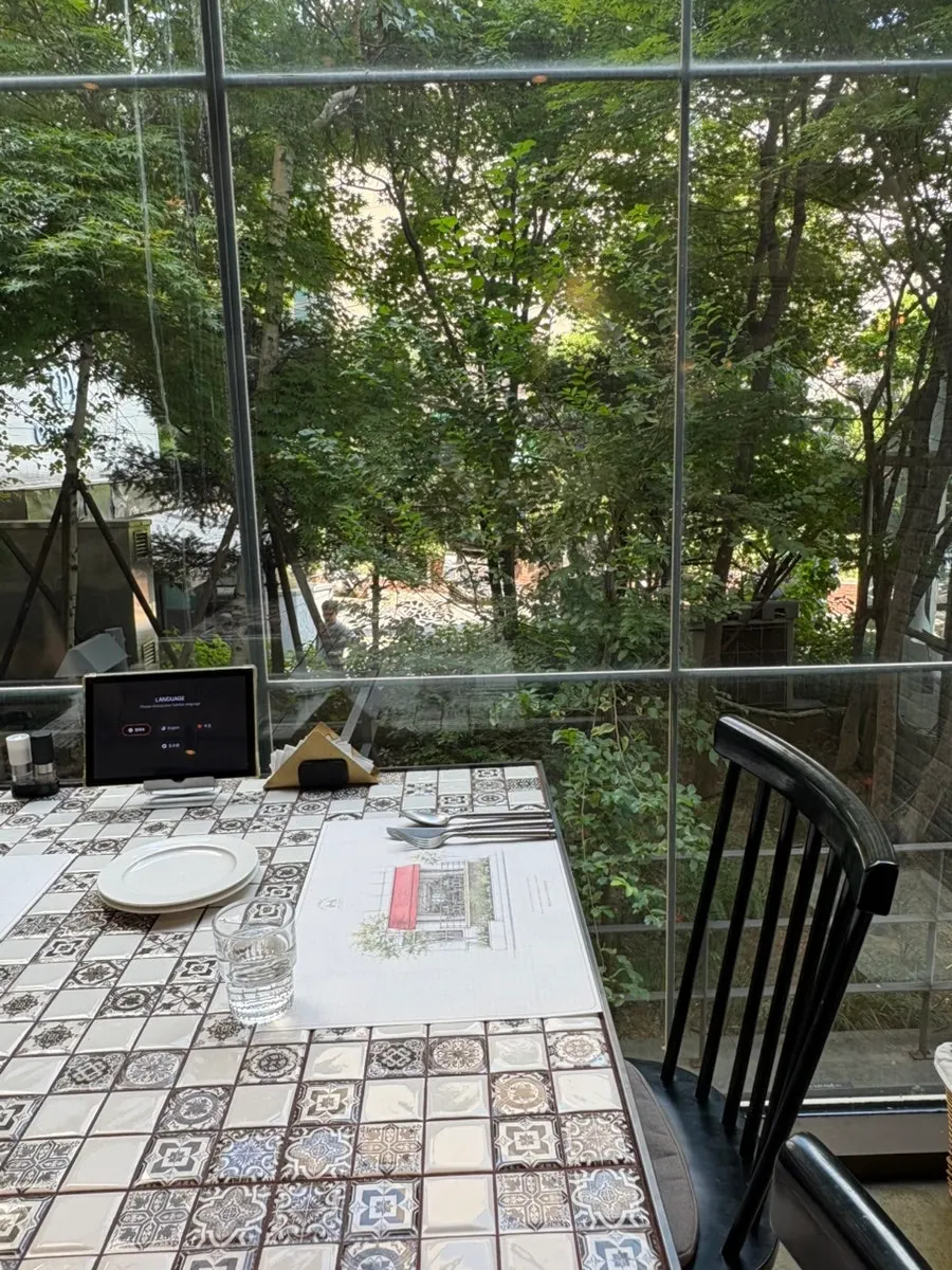 Window seat at Casamil overlooking trees