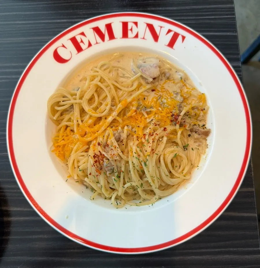 Bulgogi cream pasta sprinkled with cheese powder