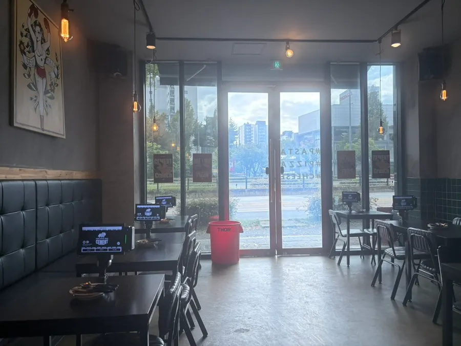 Store space comfortable for student and friend gatherings