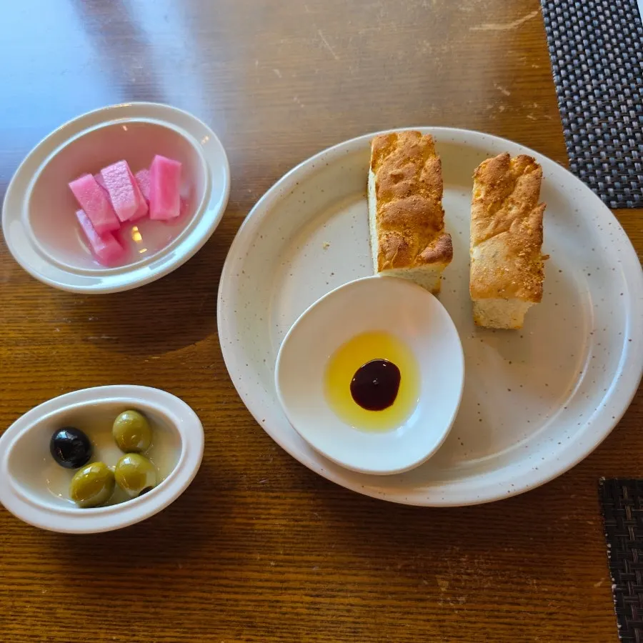 Close-up of the warm pre-meal bread