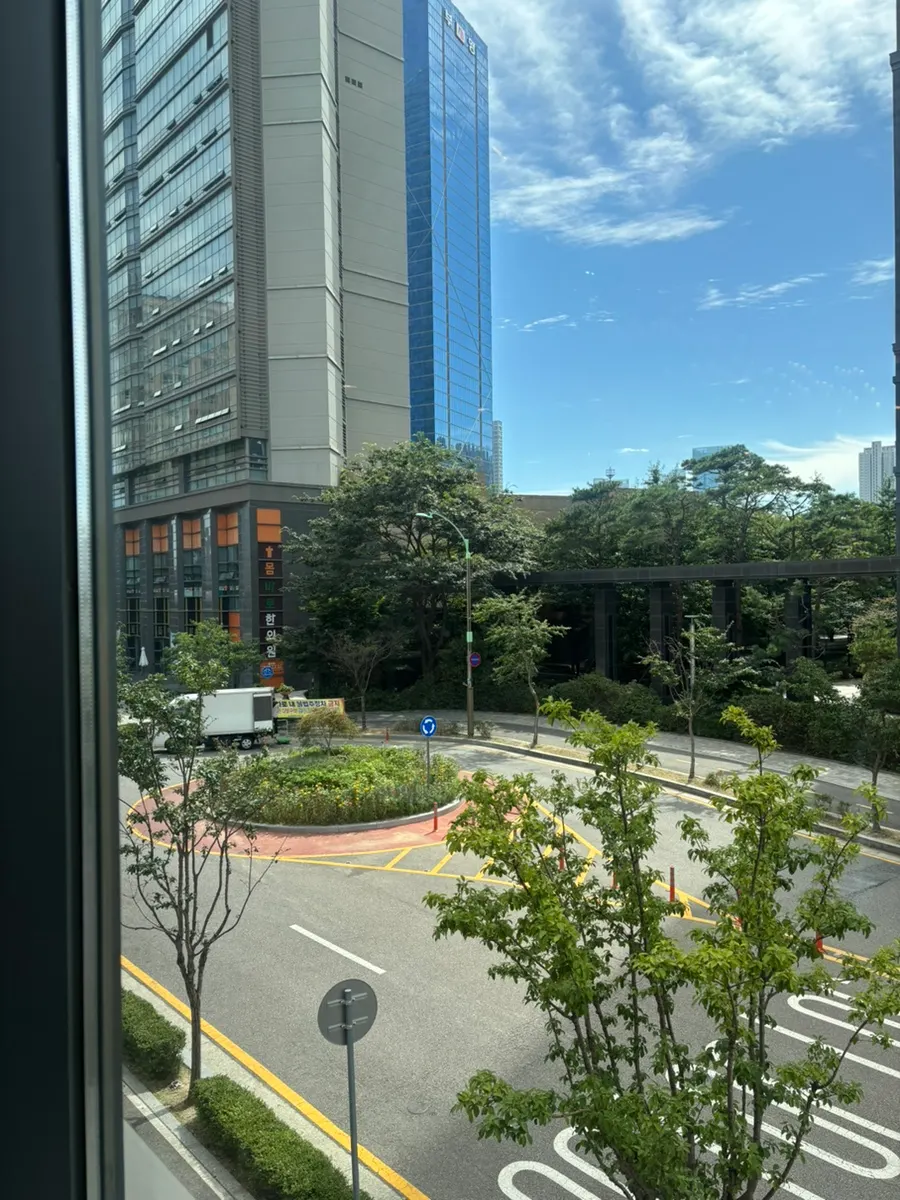Dining hall seating with a view of Artfore through the window