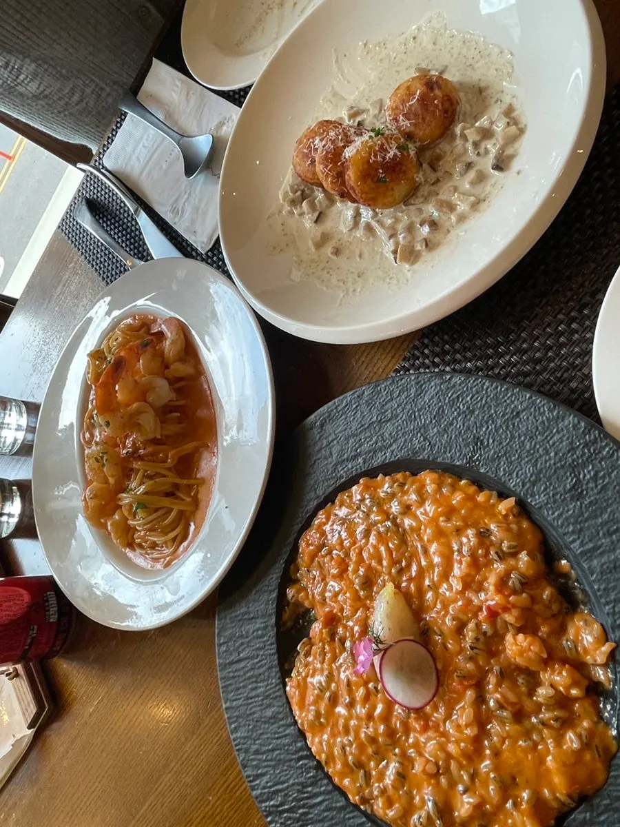 A generously laid-out pasta course at Cenacolo