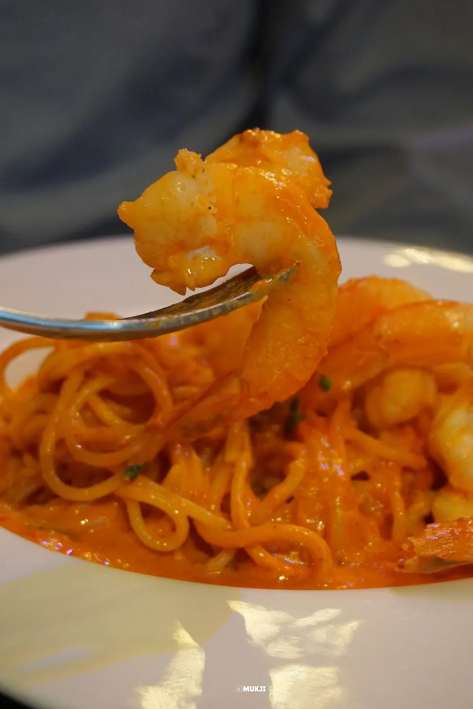 濃厚なソースが印象に残ったエビロゼパスタ