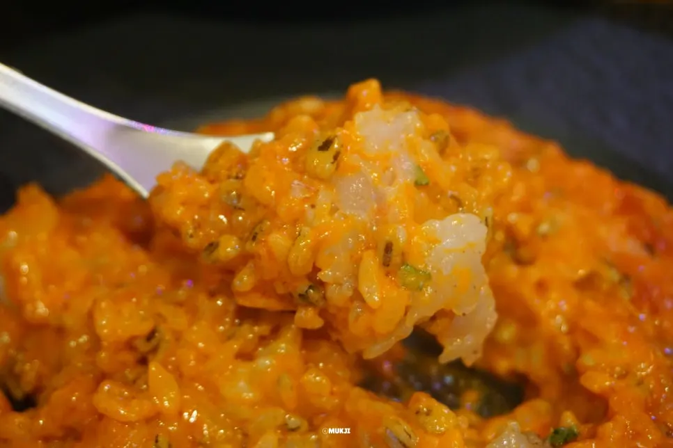 パラっとしたご飯粒が印象に残った甘えびリゾット