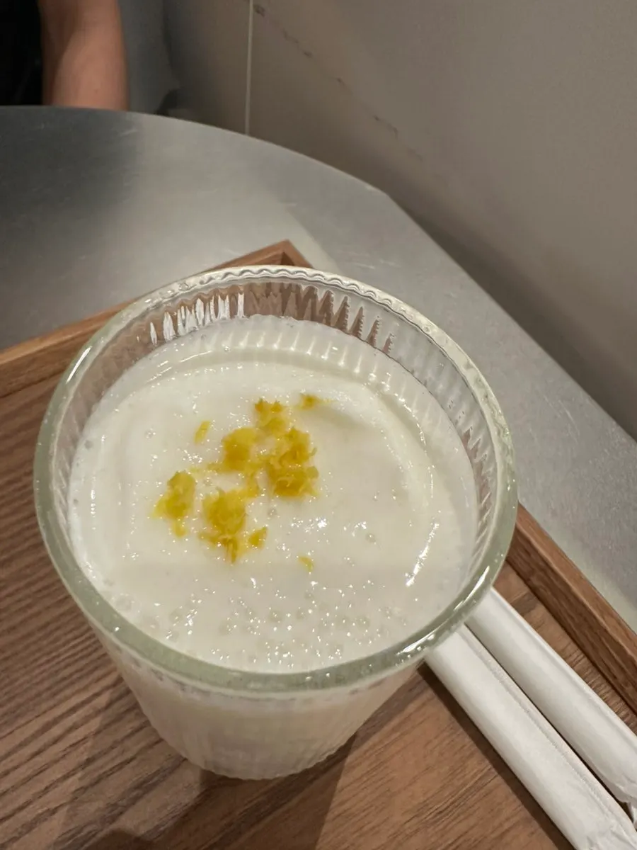 시원한 참외요거트스무디 가까이서 본 모습