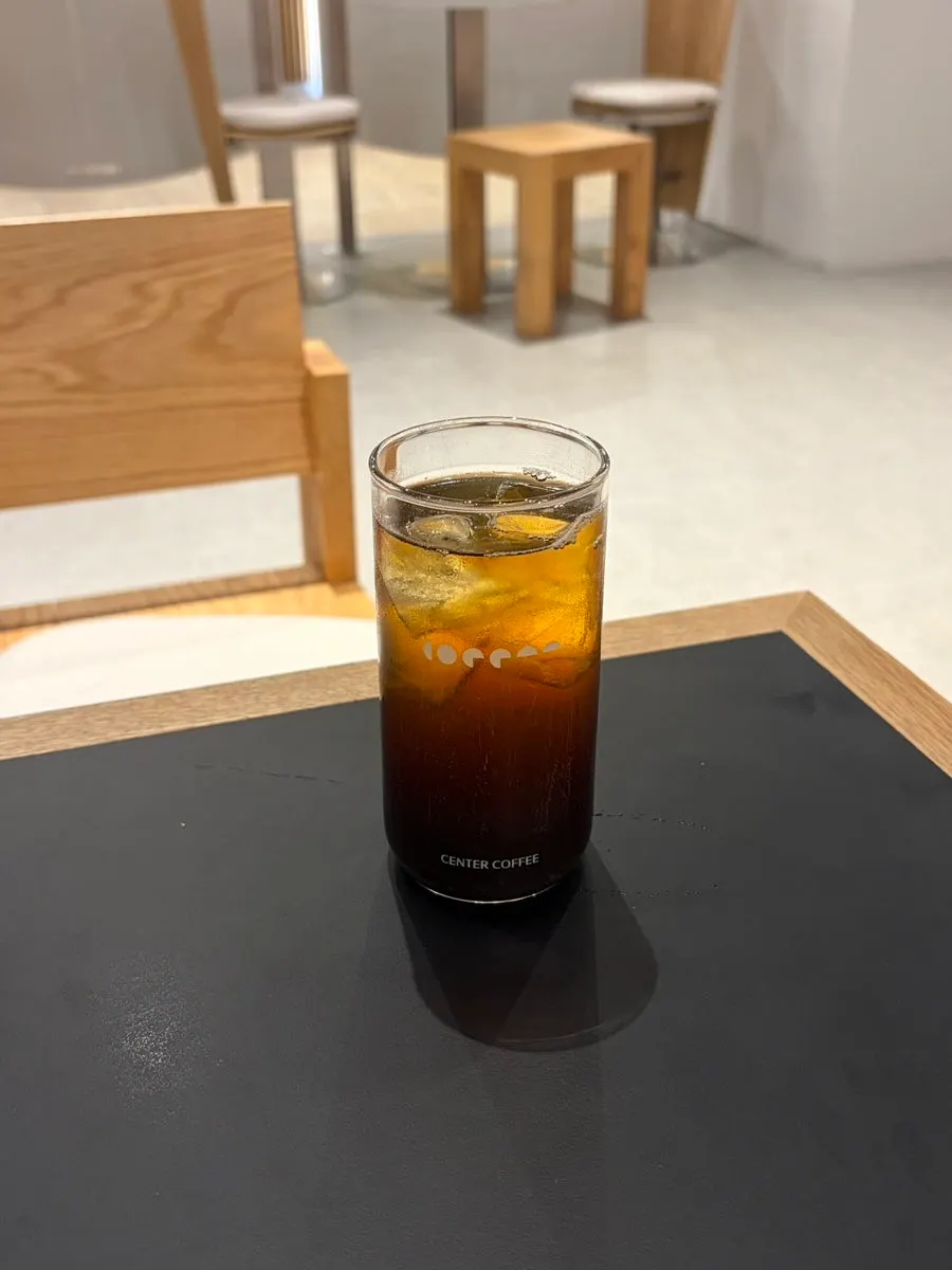 센터커피 콜드브루 디카페인 한 잔