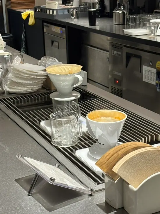 Hand-drip bar at Center Coffee Gwanghwamun