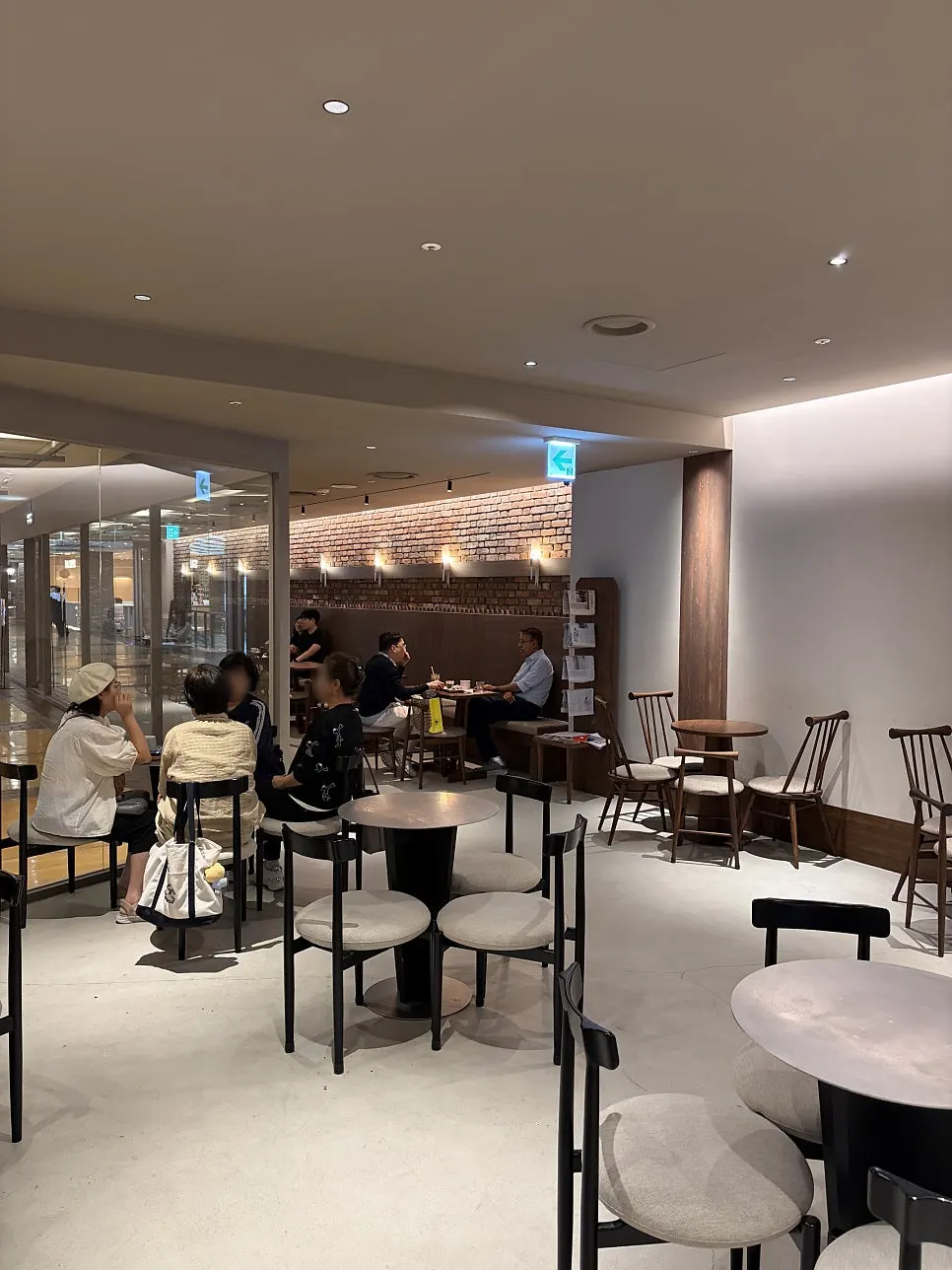 Inner space of Center Coffee Gwanghwamun