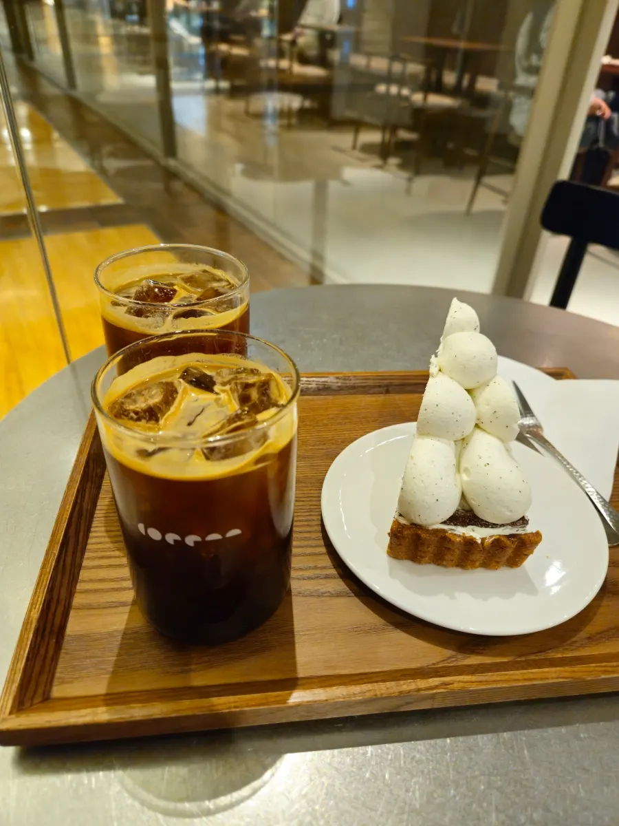 아메리카노와 얼그레이 레몬 타르트 세팅