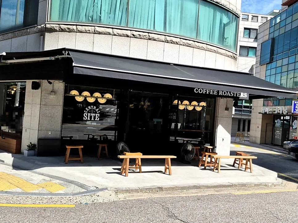 Store information sign at Central Site Hapjeong