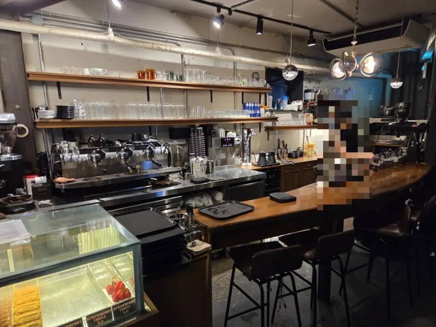Large brewing bar on the first floor