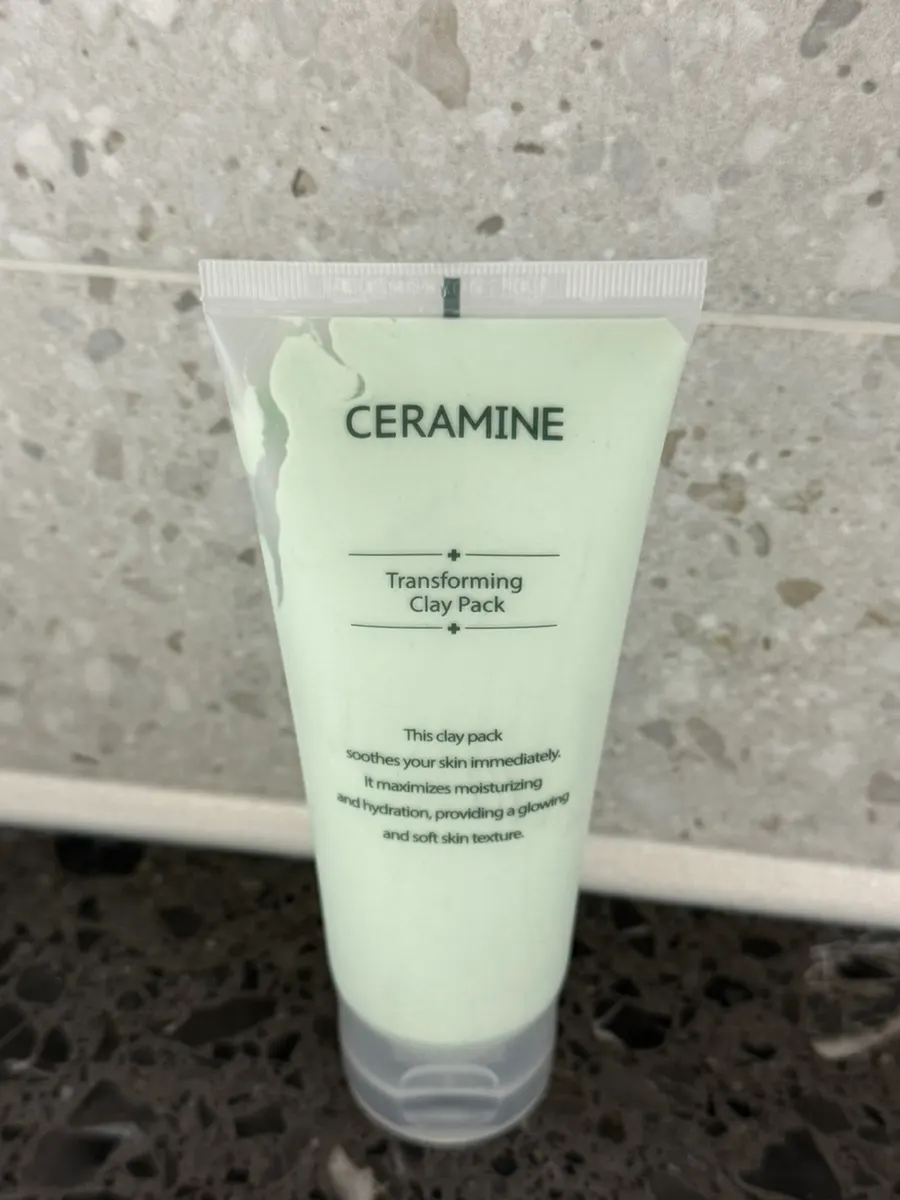 Ceramine clay pack used while traveling