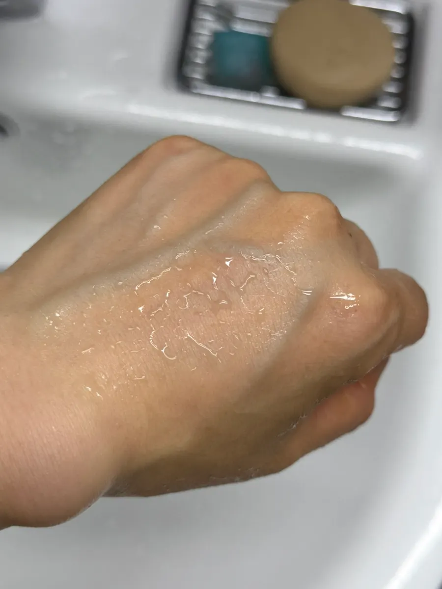 Using a clay pack after caring for skin texture