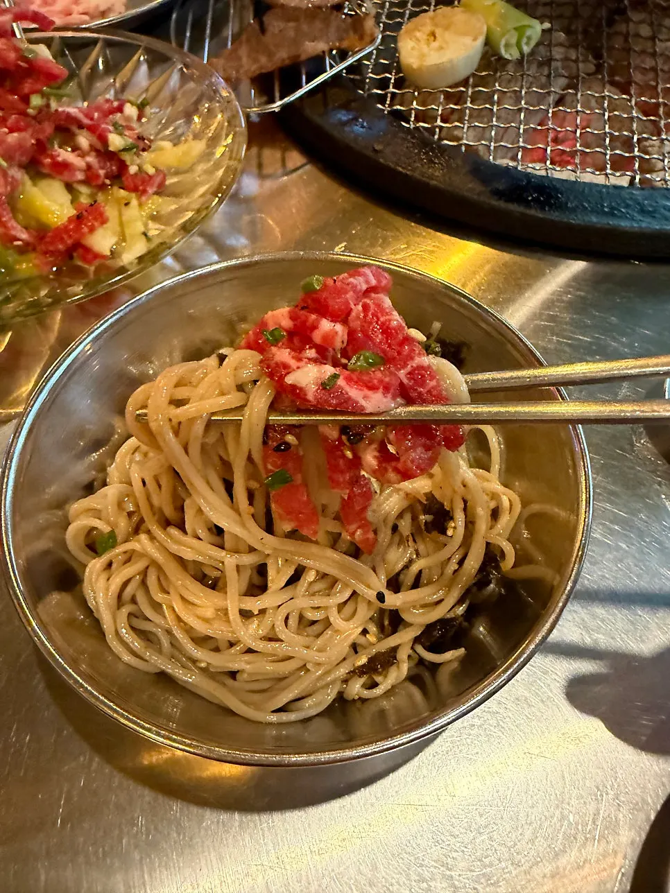 Perilla oil buckwheat noodles eaten alongside brisket