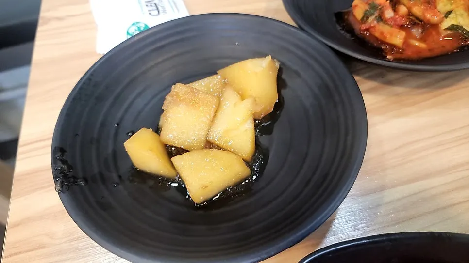 차가네쌈밥 밑반찬 잡채