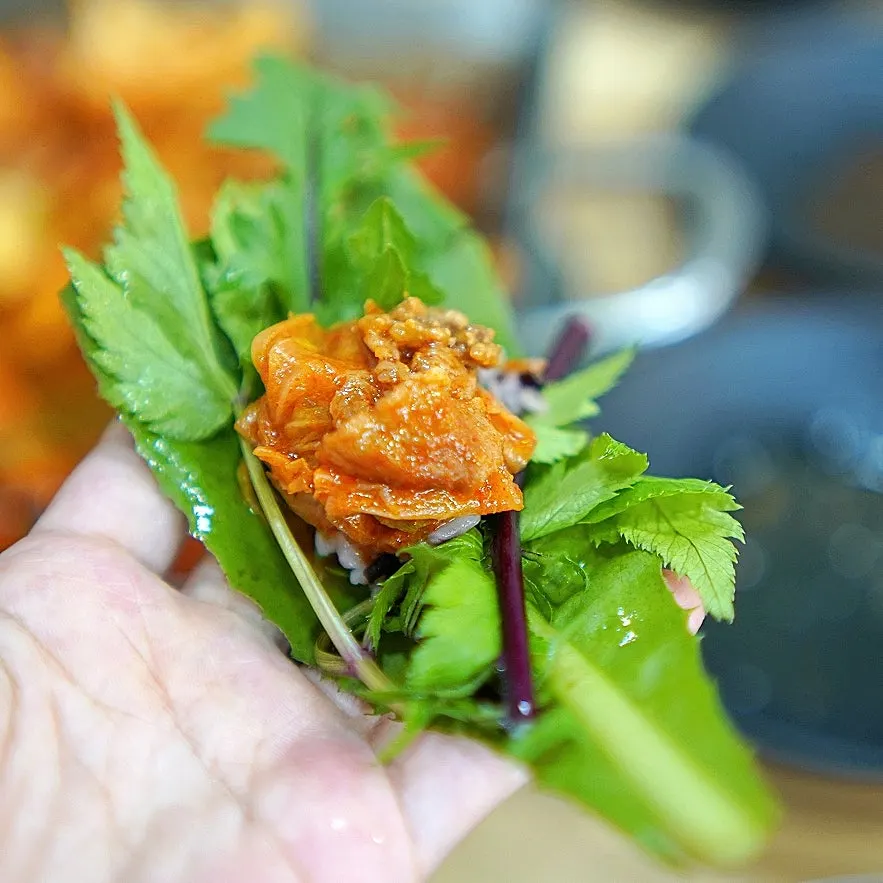 A wrap with pork and rice ready to eat