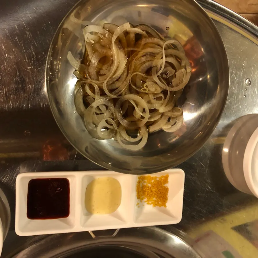 Basic side dish spread at Champpoppo Jjokgalbi