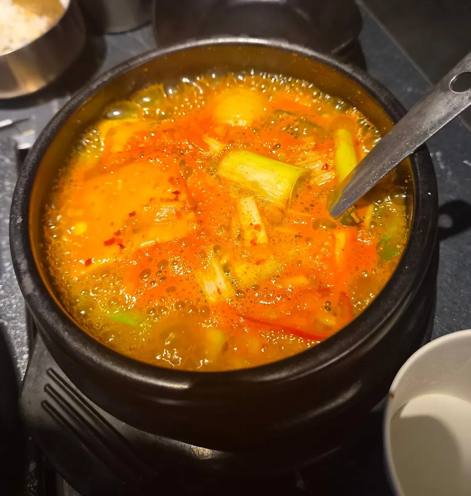Broth of the spicy-style doenjang jjigae