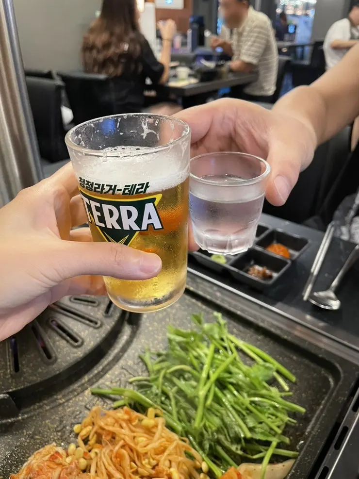 참돼짓간 테이블 세팅 모습