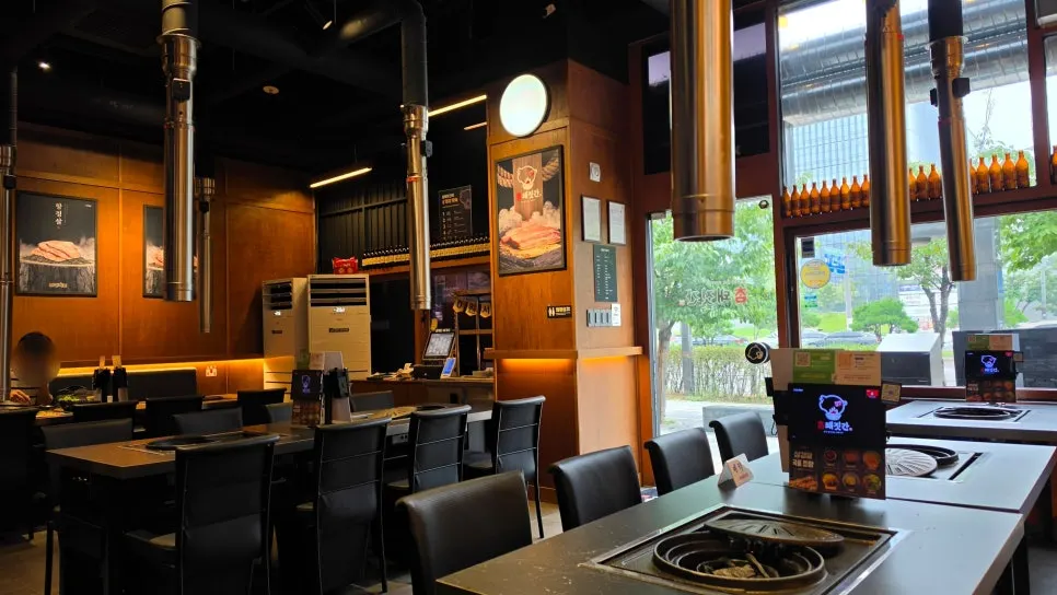 Interior design of Chamdwaejitgan Magok Branch