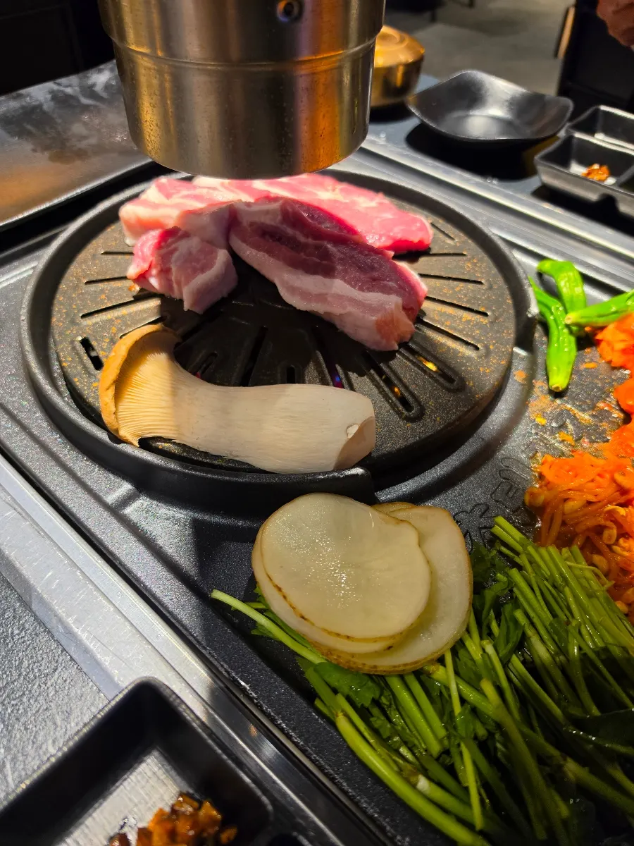 Raw Boseong nokdon samgyeopsal tightly marbled with fat