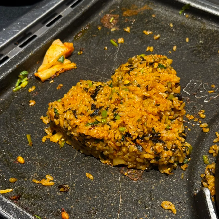 Finished heart-shaped fried rice