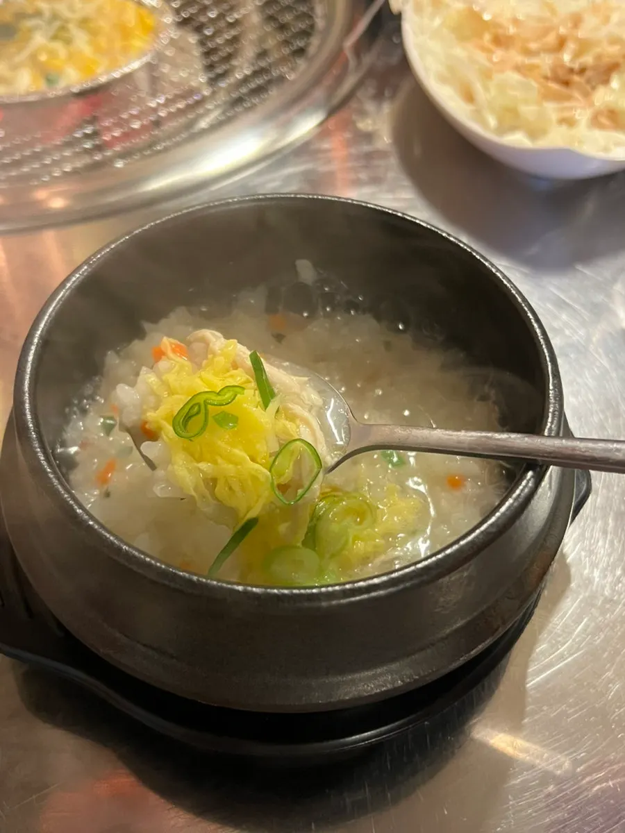Light chicken porridge eaten as an appetizer