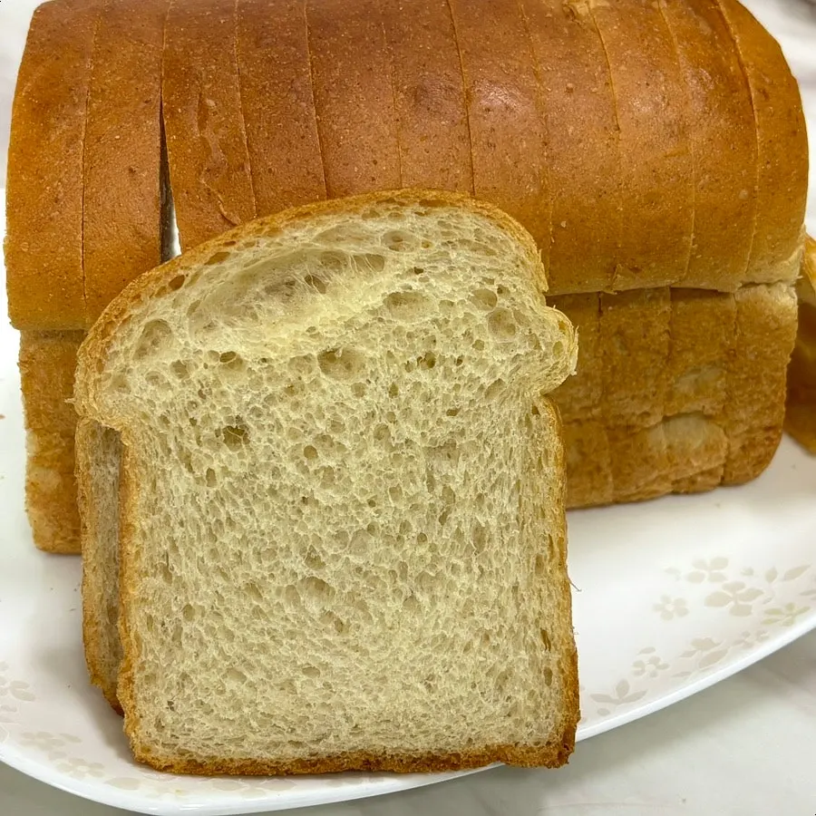 Cross-section of sliced Daesang Chapboribread