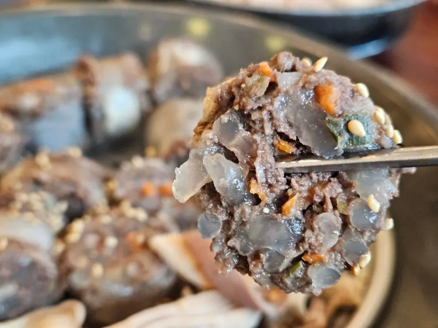 Tasting plate of meat sundae and offal