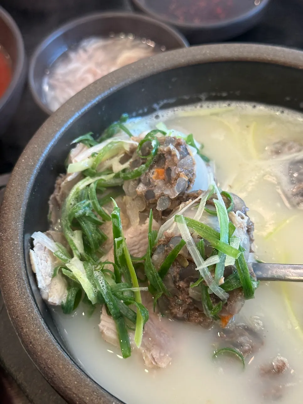 Milky broth of the sundae gukbap