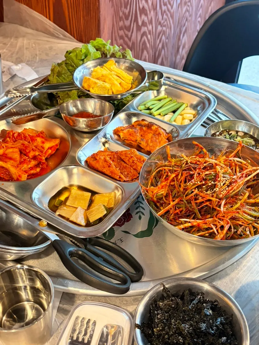 아이용 김가루와 계란말이가 더해진 밑반찬