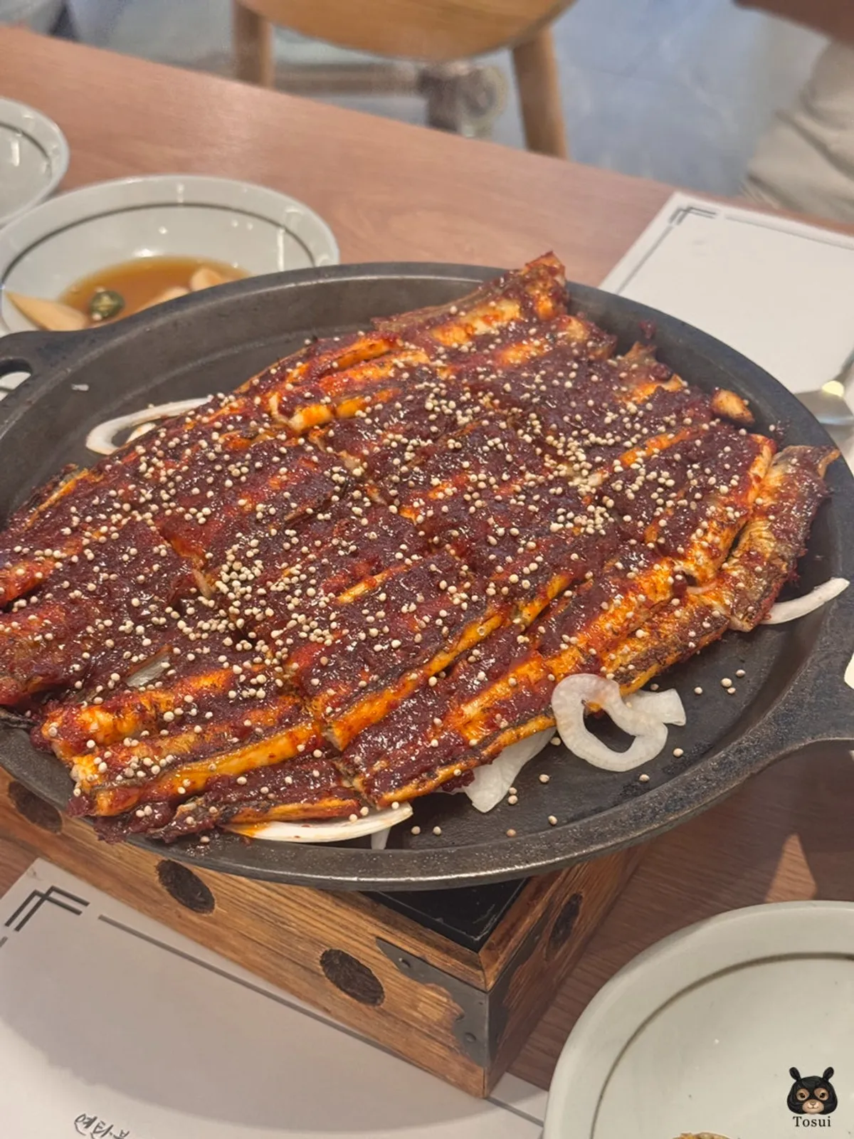 A plate of medium-sized seasoned grilled sea eel at Daedo Jangeo