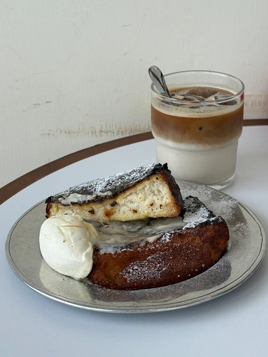 French toast aged for 12 hours
