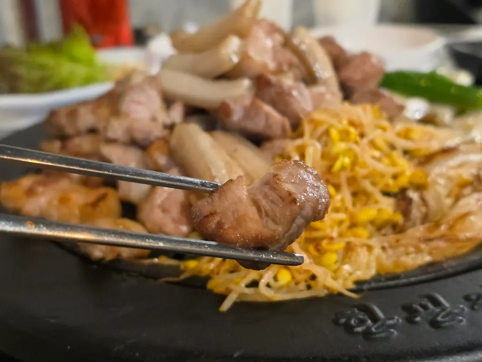 Fully grilled platter of aged pork