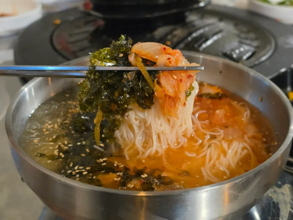 Kimchi noodle soup with icy broth